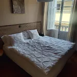 招待所 Casa Simon 特里亚卡斯特拉